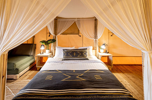 safari tent accommodation victoria